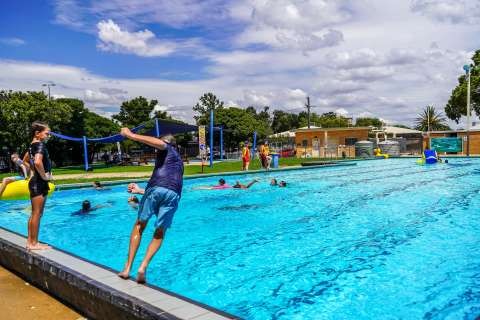 Mooroopna Pool Party - 20220128-12