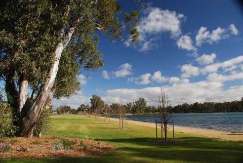 Victoria Park Lake 