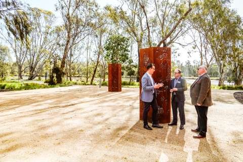 Steve Dimopoulos Visit White Night Artwork 12 GSC04704 28 September 2022 Lingy