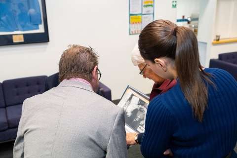 Gifting of the City of Shepparton Mayoral blazer to Council DIR-899278 LINGY HARHANGI June 06 2024  DSC2294 1