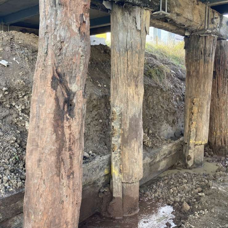 Pier badly damaged 2