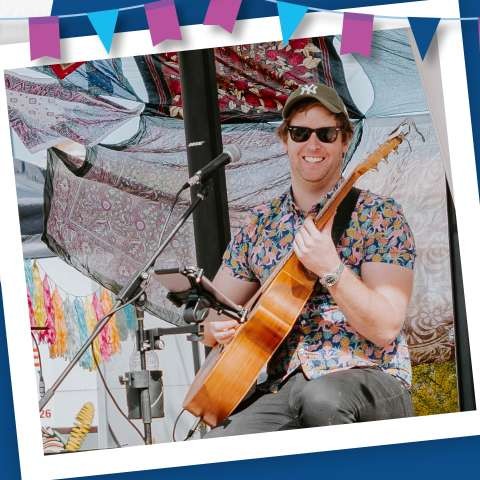 Winter City Market - Carousel 02